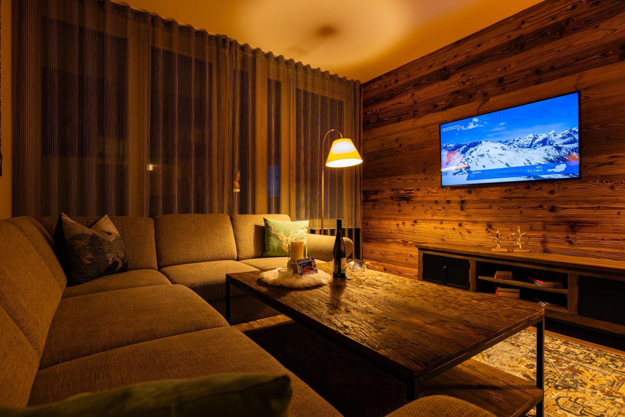 Haus Freunden Daire Sankt Anton am Arlberg Dış mekan fotoğraf