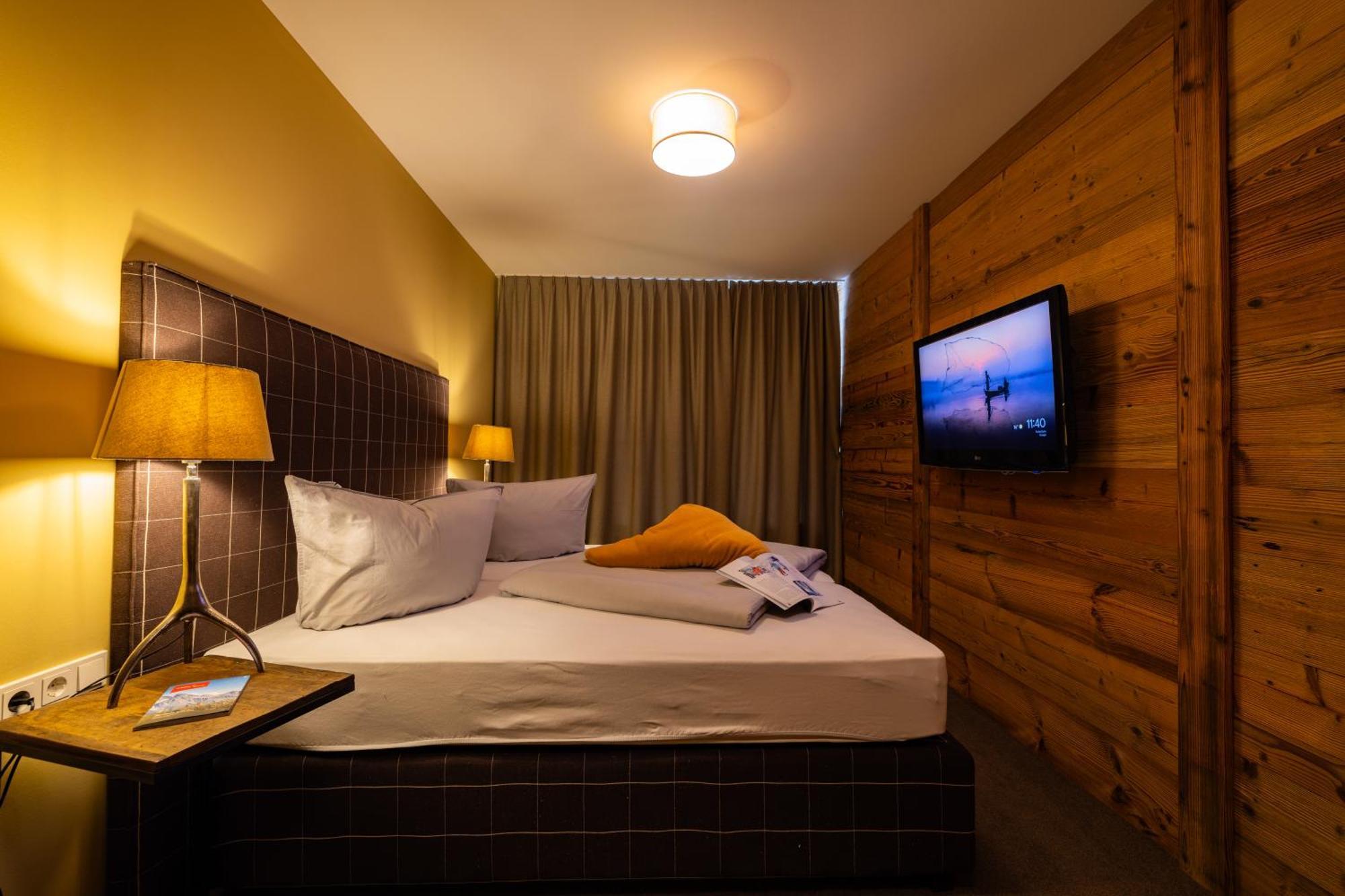 Haus Freunden Daire Sankt Anton am Arlberg Dış mekan fotoğraf